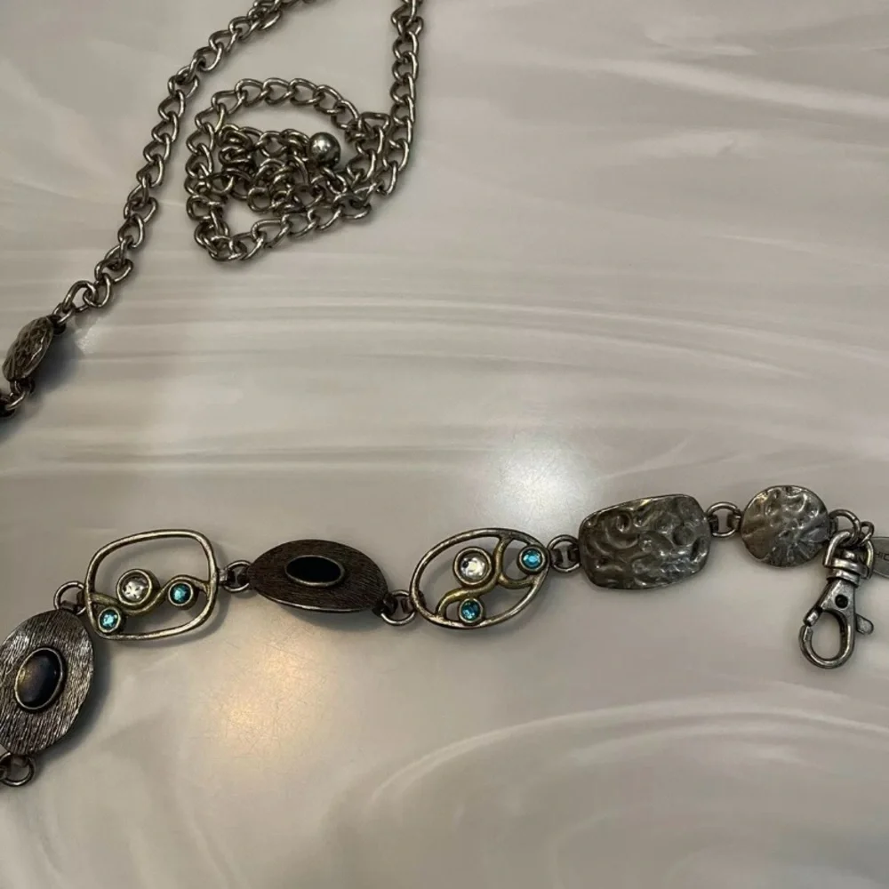 Chico’s chunky silver chain link Belt with Colored jewels adjustable 50inch OSFM - Picture 4 of 13